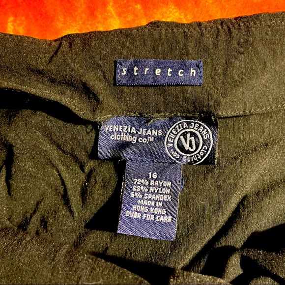 ⚡️⚡️ Vintage Venezia Dangly Beaded Bling Strapless V Front Crop Top ⚡️⚡️ - Picture 7 of 7